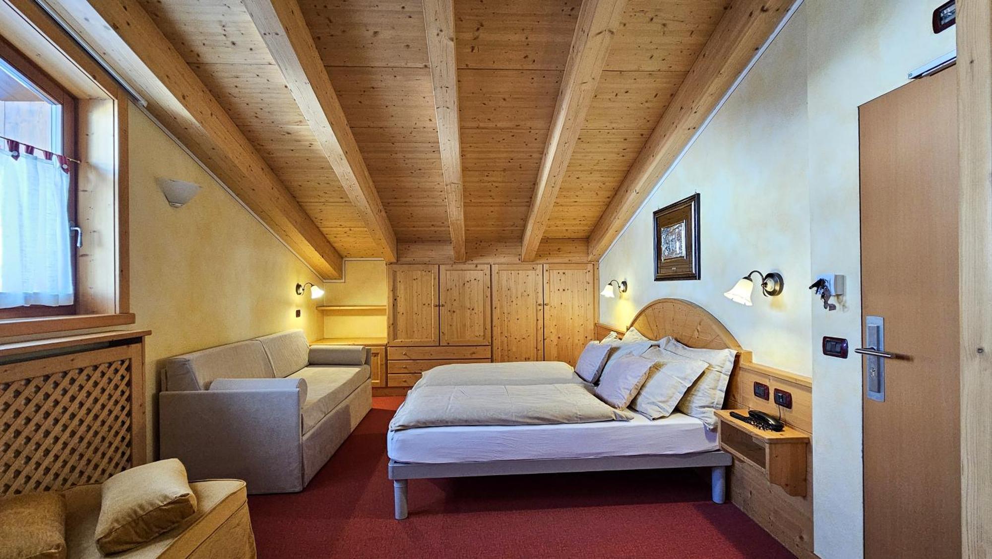 Albergo Alpenrose Livigno Exterior photo